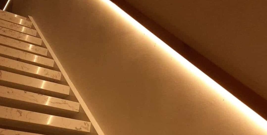Ứng dụng mạch đèn LED cầu thang thông minh